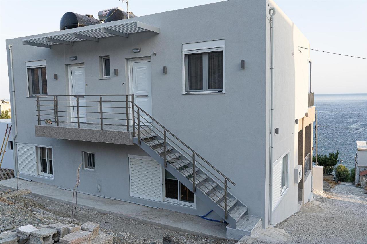 Tzortzi'S Family Apartments 卡里利梅内斯 外观 照片